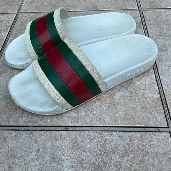Men’s Gucci Slide Sandals - Picture 4 of 16